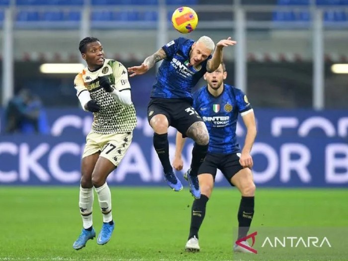 Inter Milan dan MU Panas di Bursa Transfer Demi Senne Lammen